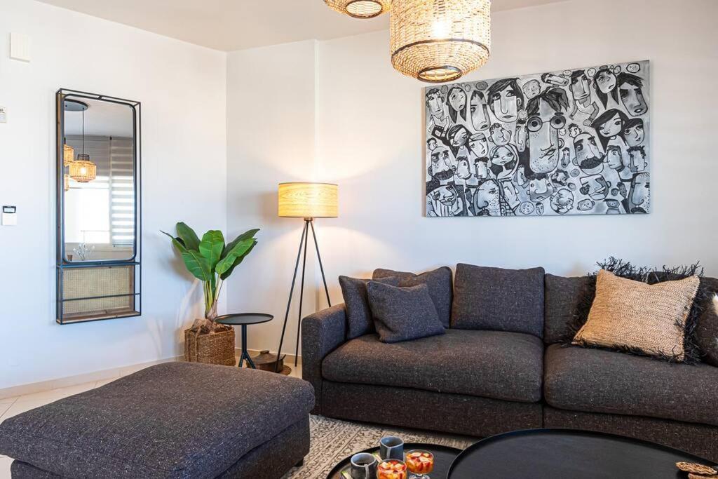 Nh Urban Living In Nea Alikarnassos Apartment Heraklion  Bagian luar foto