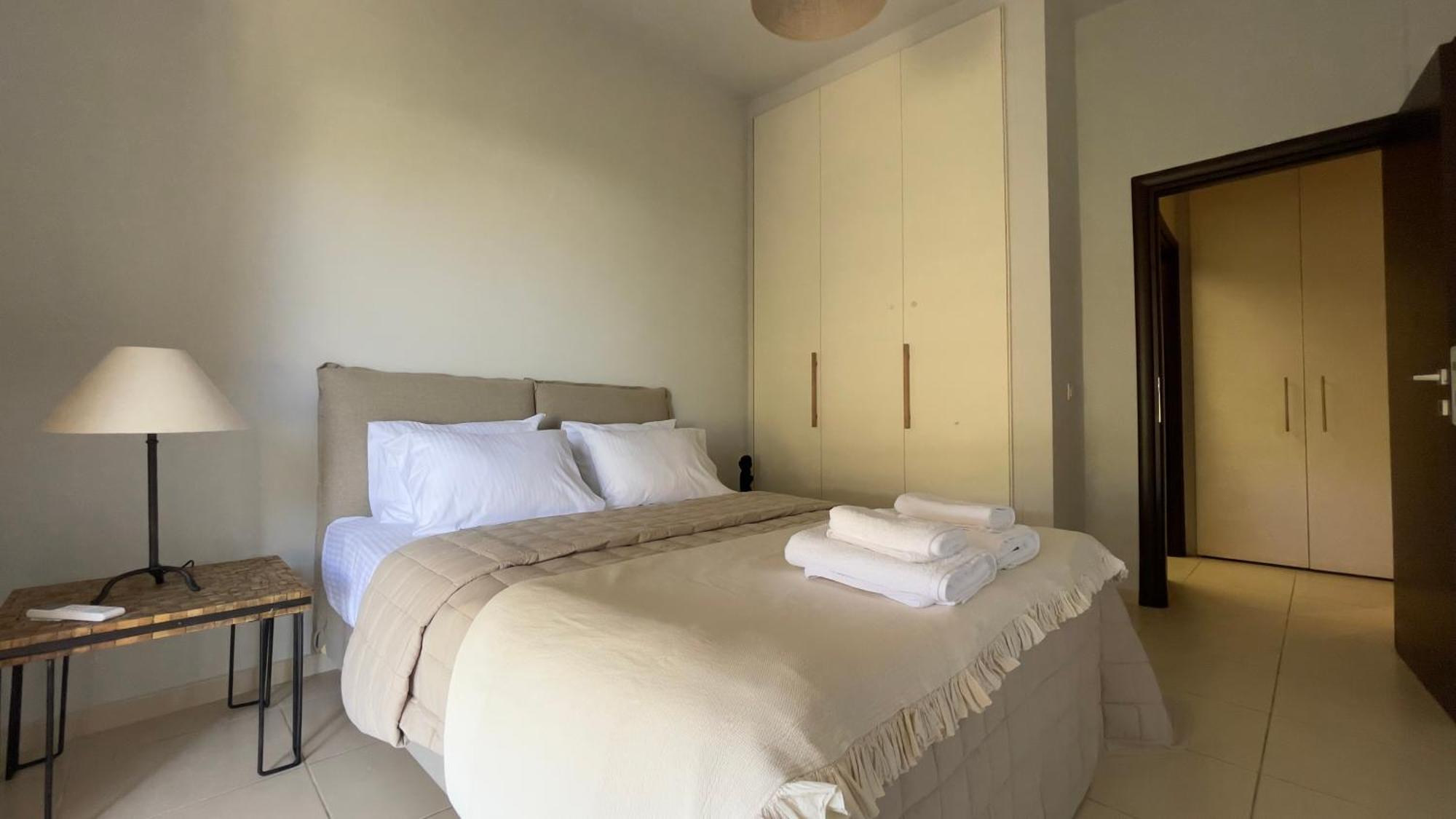 Nh Urban Living In Nea Alikarnassos Apartment Heraklion  Bagian luar foto
